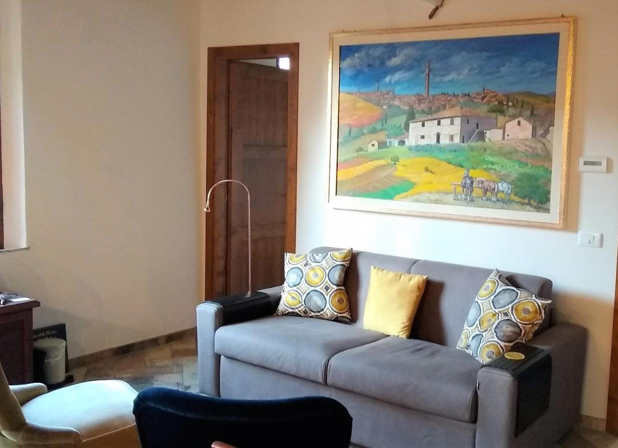 The Aerie - Il Nido Dell Aquila - Central 8Bd Recentely Renovated Siena Bagian luar foto